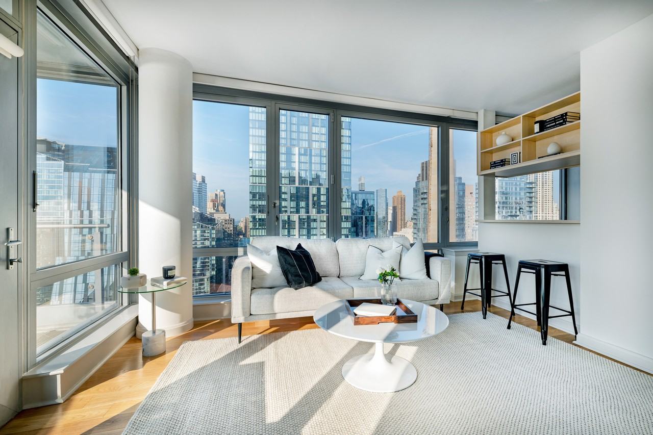 The Helena - Photo 5 of 48