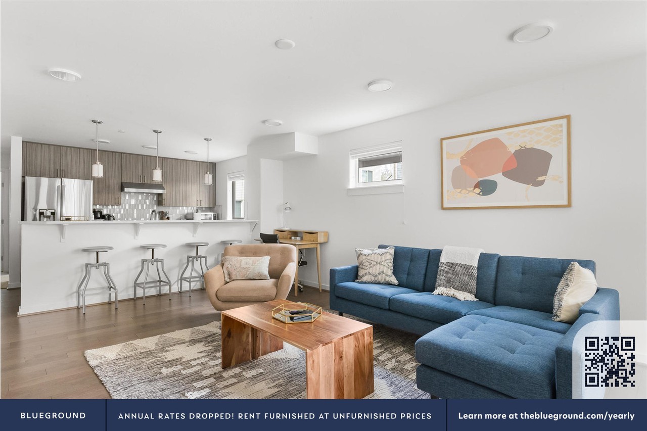 1468 158th Ct Ne #703 - Photo 4 of 25