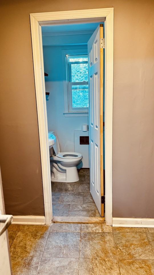609 Oxford St #NA - Photo 2 of 14