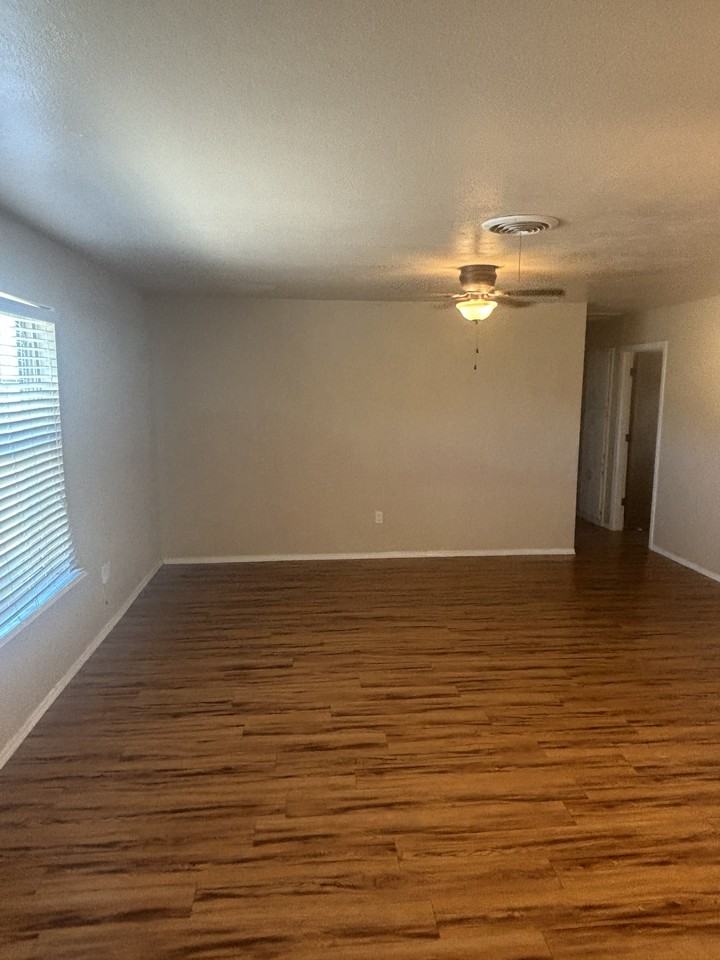 2615 16th Ave #NA - Photo 3 of 18