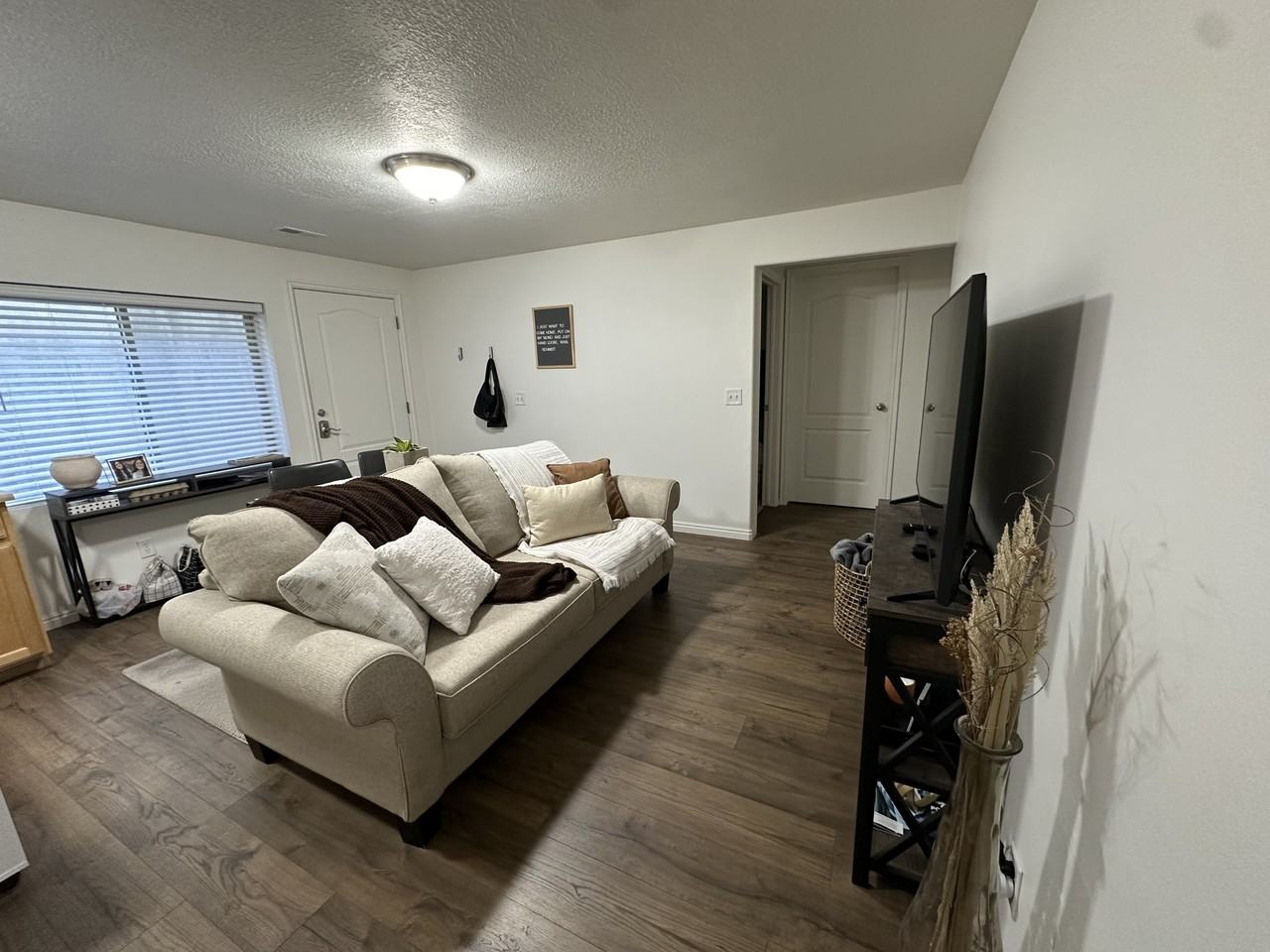 381 S 100 W #1 - Photo 3 of 10