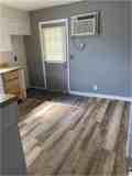 324 E Webster St #B - Photo 1 of 1