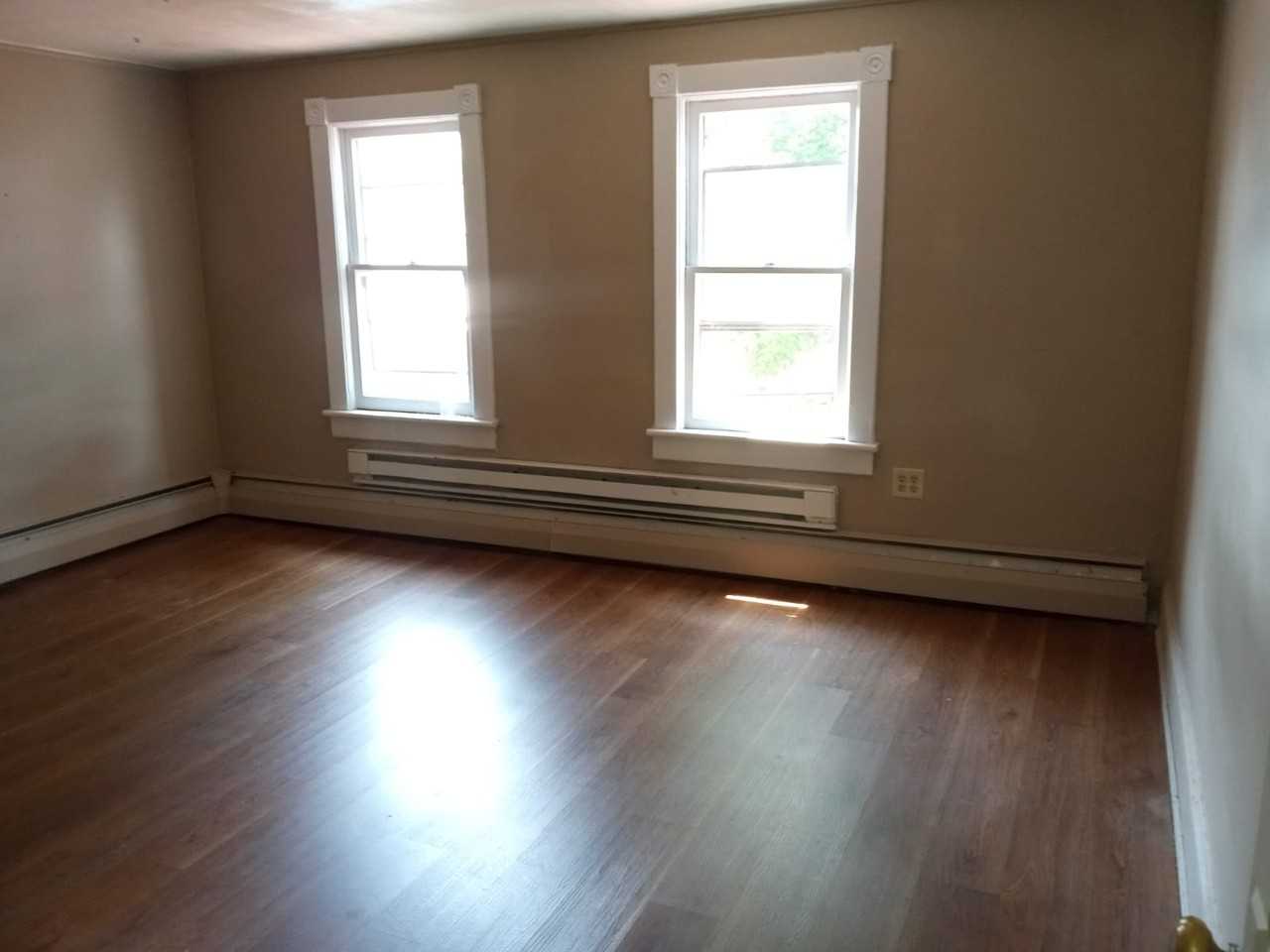 114 W Blaine St #114 - Photo 3 of 5