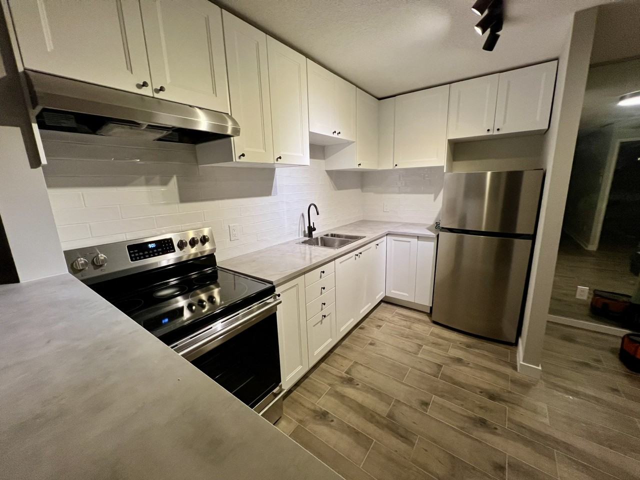 1380 Prince of Wales Drive #410