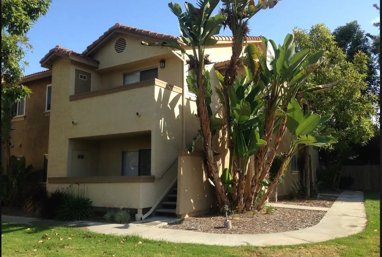 224 Woodland Parkway - Photo 2 of 11