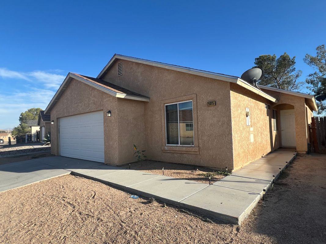 25015 Camino Del Norte - Photo 3 of 9