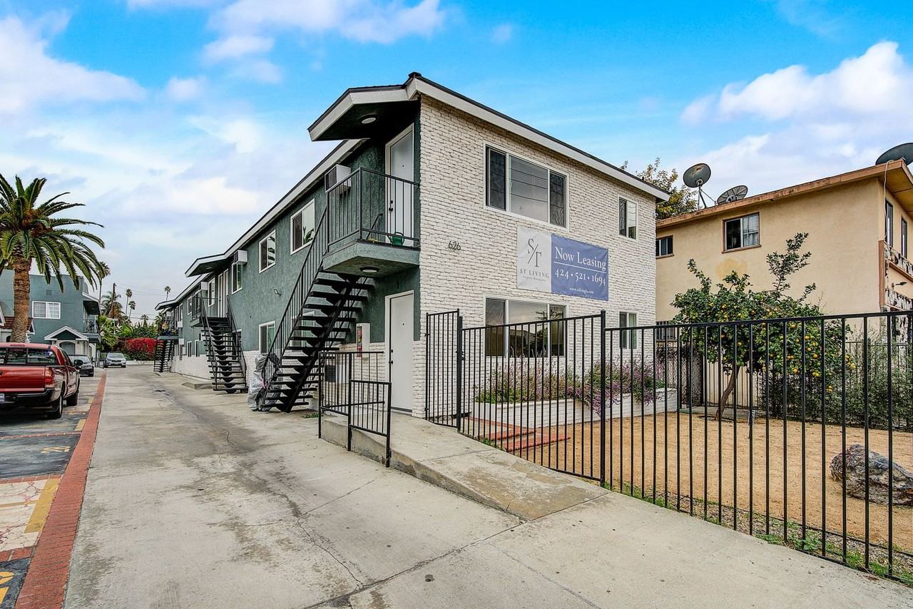 Make North Kingsley Apartments your NEW HOME. - Photo 4 of 14