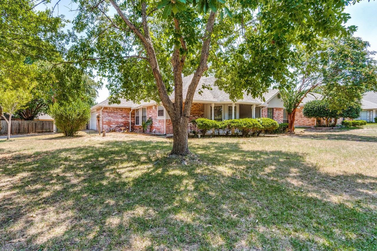 1001 Jorgenson Rd - Photo 2 of 26