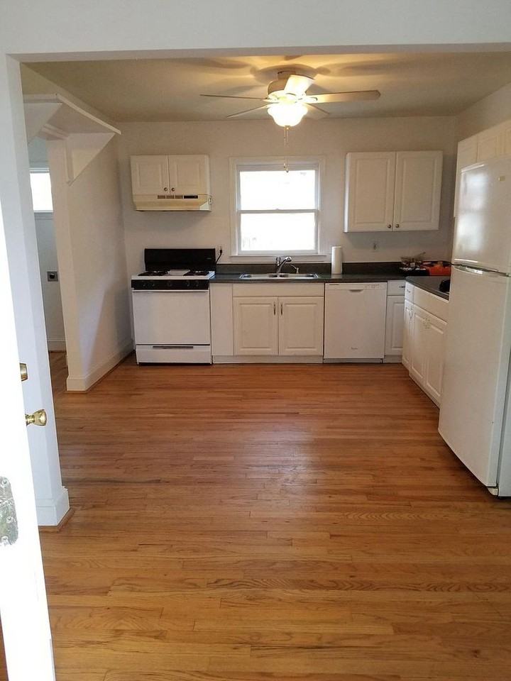 441 Cameron St Se - Photo 3 of 17