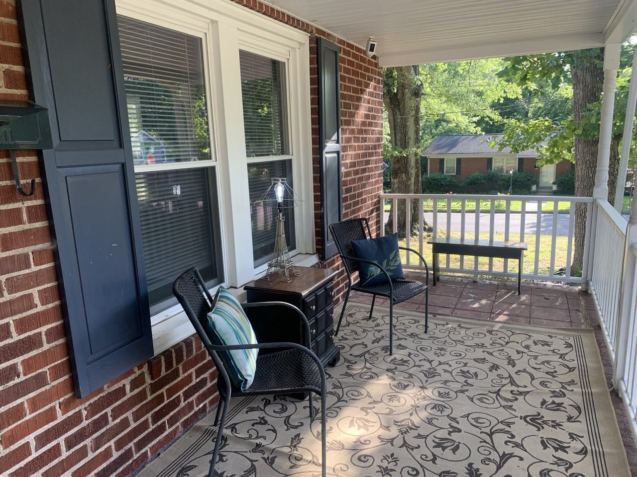 725 W Graham St #NA - Photo 3 of 29