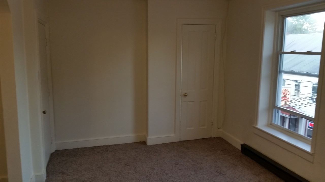 19 S Market St #3B - Photo 5 of 12