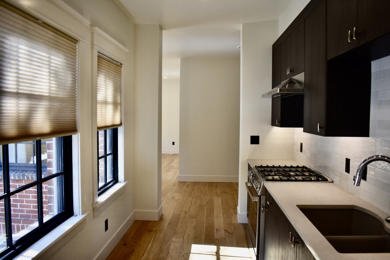 1617 N 24th St #C - Photo 2 of 15