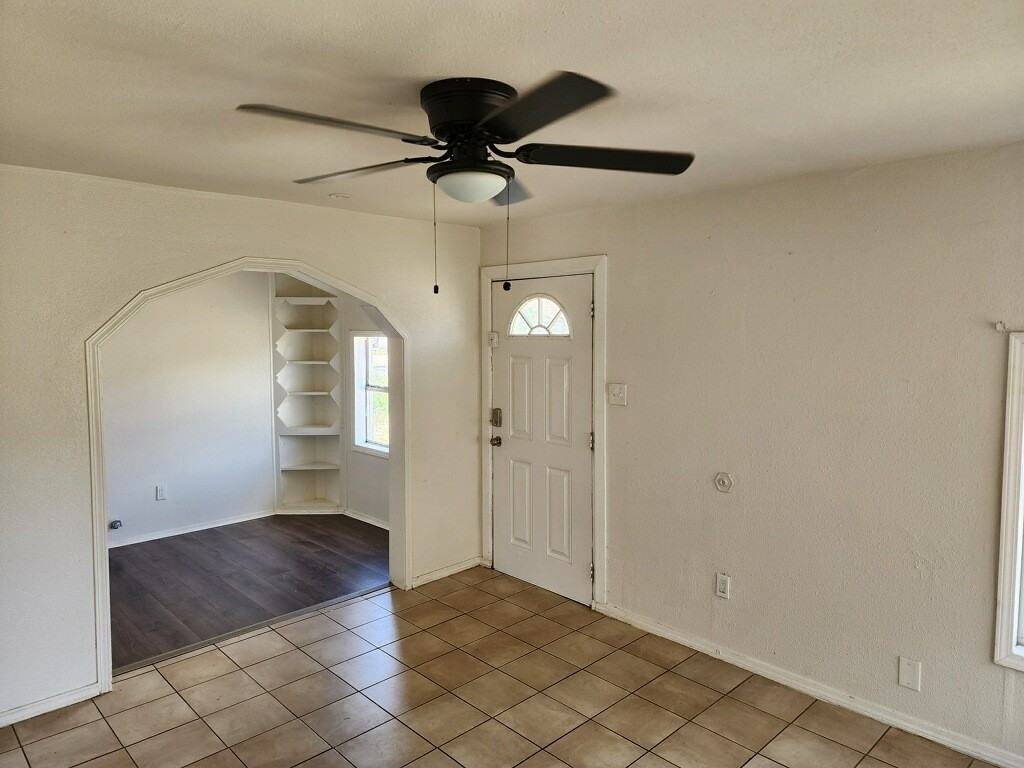 1303 28th St #NA - Photo 3 of 9