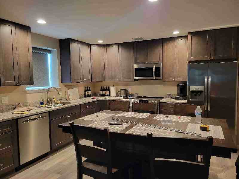 1044 Lowry Ln - Photo 2 of 8