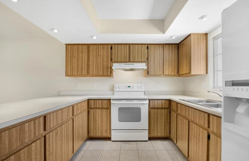 628 Se 13th St #A - Photo 4 of 20