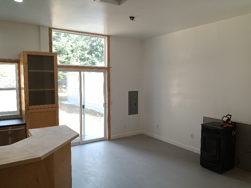 8635 Smith Rd Se - Photo 3 of 9