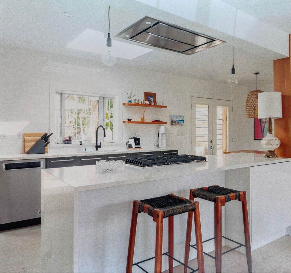 3915 Highland Boulevard - Photo 3 of 9