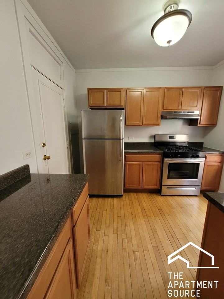 800 Washington St #3 - Photo 4 of 5