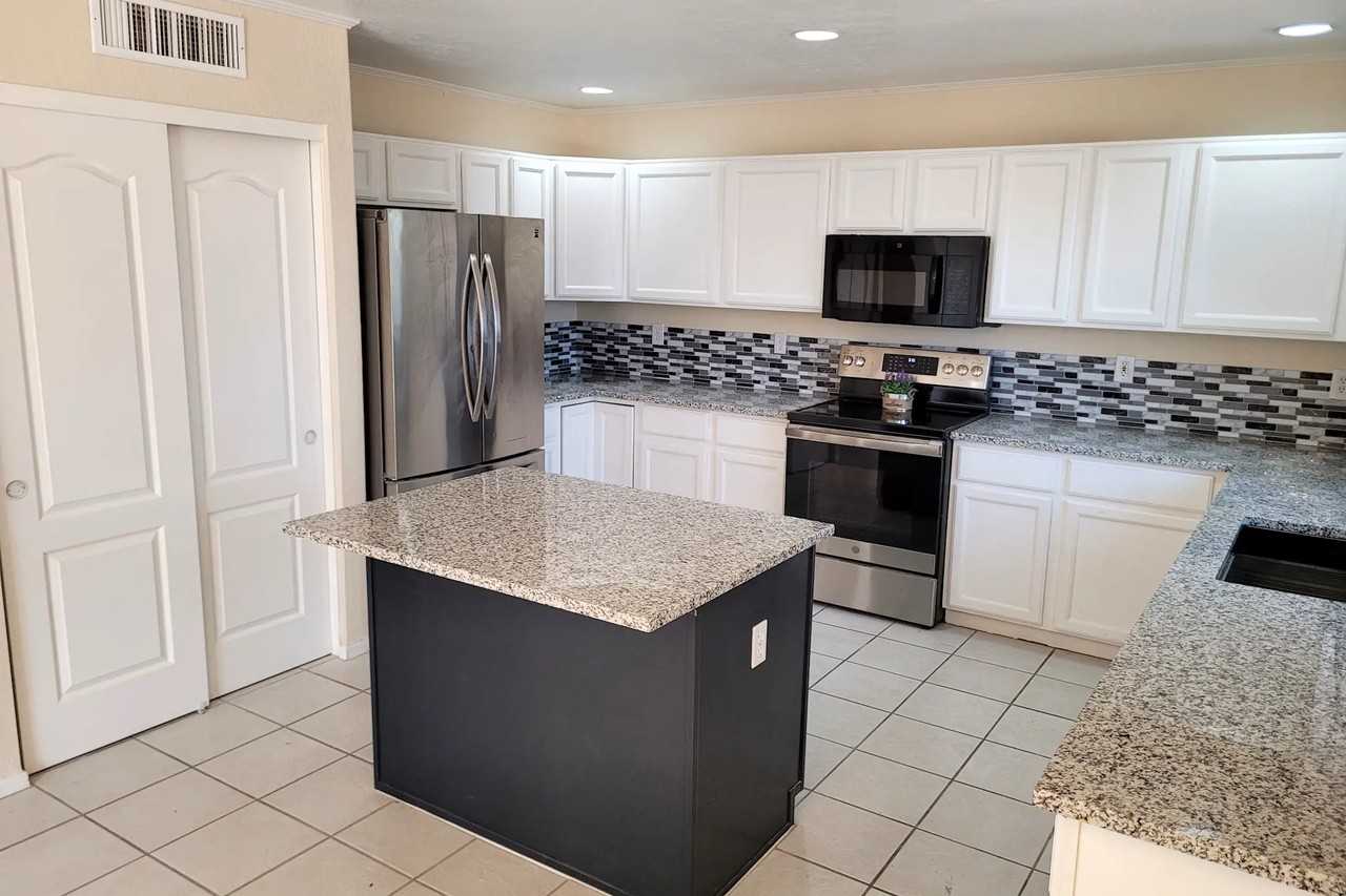 1321 W Weeping Wash Way - Photo 2 of 19