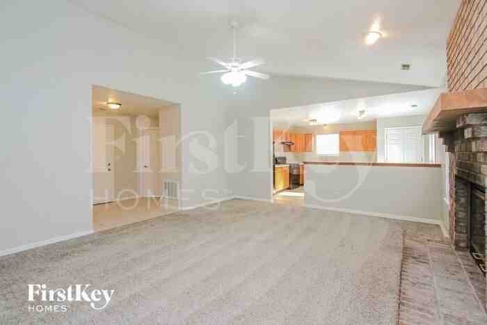 8020 Douglas Fir Ct - Photo 2 of 16