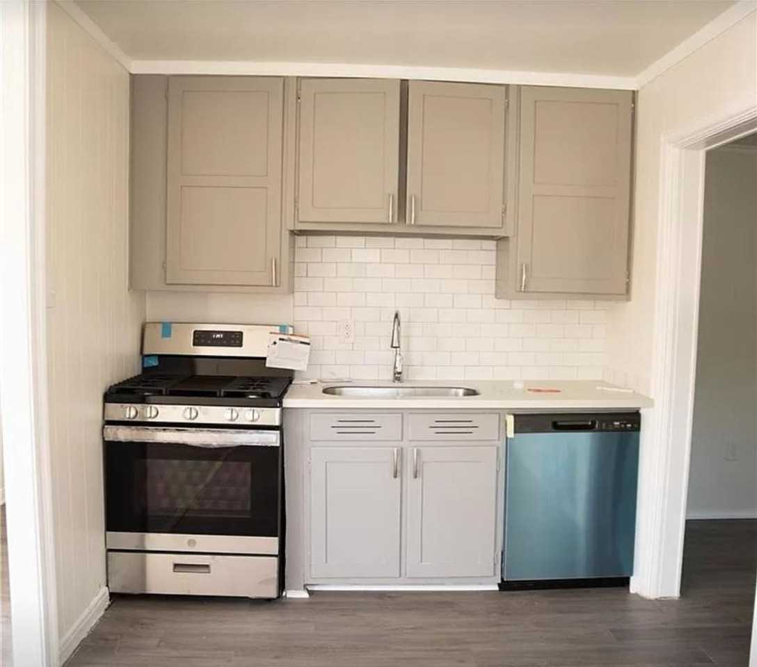 1229 Southlawn Blvd - Photo 3 of 7