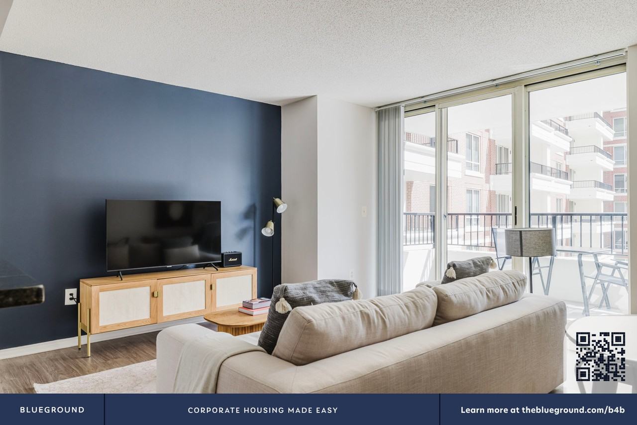 850 North Randolph Street - Photo 6 of 81