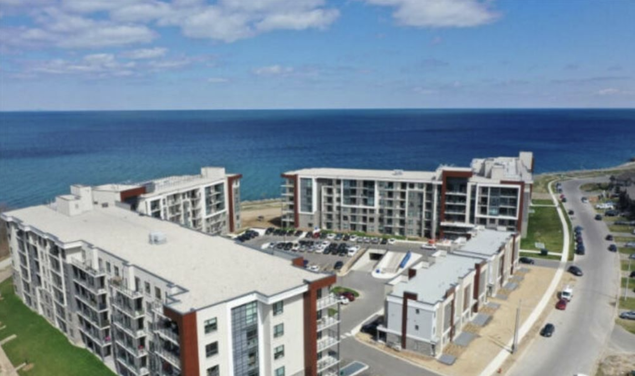 125 Shoreview Place #604