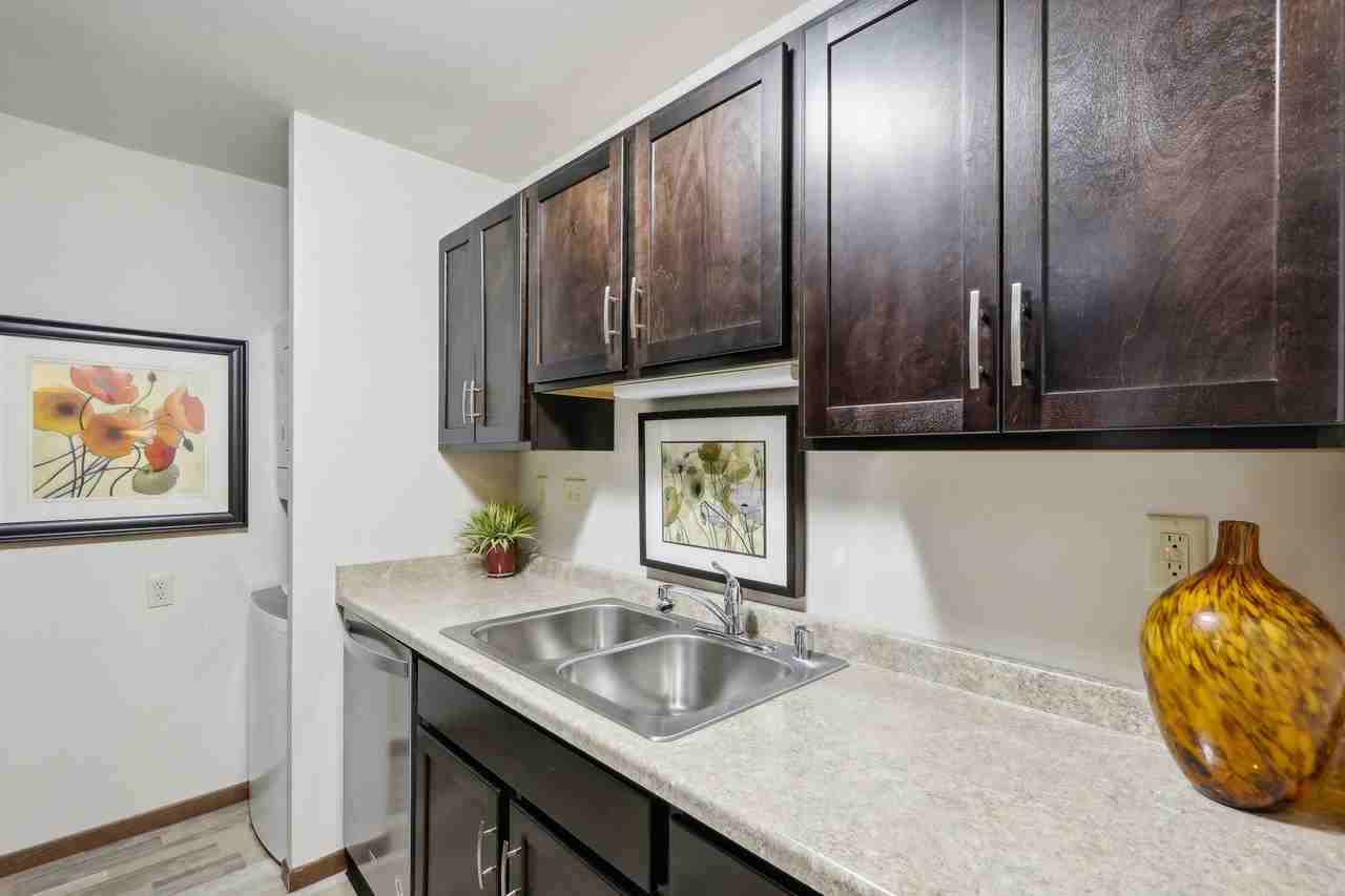 Serafino Square Luxury Apartments - Photo 4 of 30