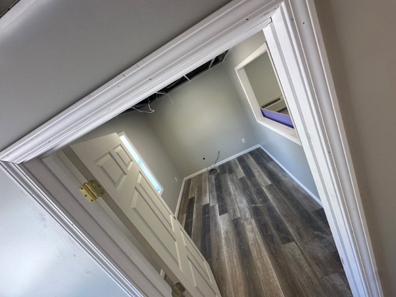 1006 W 4th St #A - Photo 3 of 6