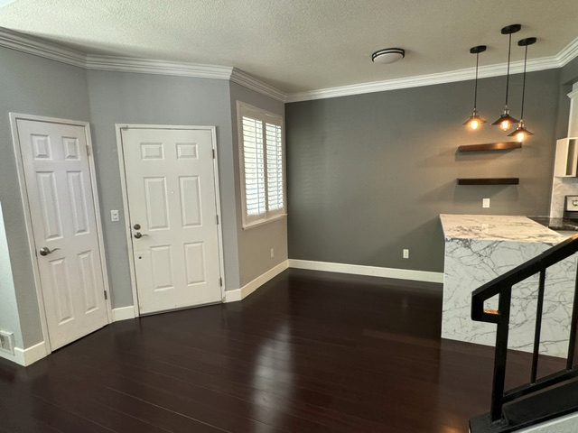 1107 Story Book Ln - Photo 2 of 20