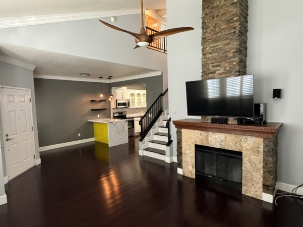 1107 Story Book Ln - Photo 3 of 20