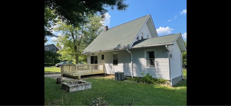 1545 Saint Clair Ave - Photo 2 of 7