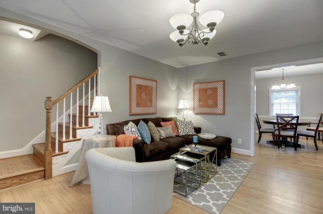 625 N Oakland St - Photo 3 of 17