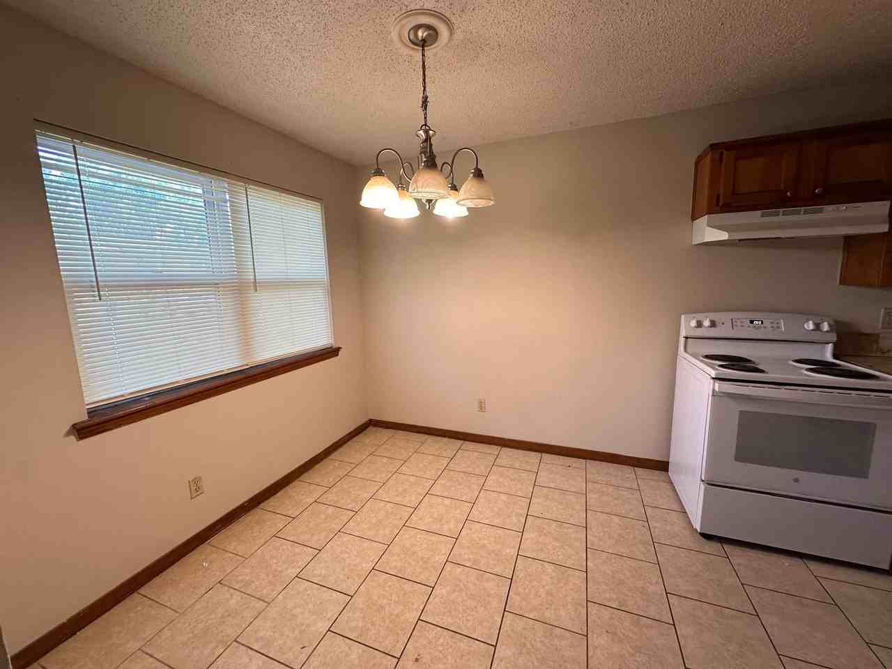 N Nashville Condos - Photo 3 of 14