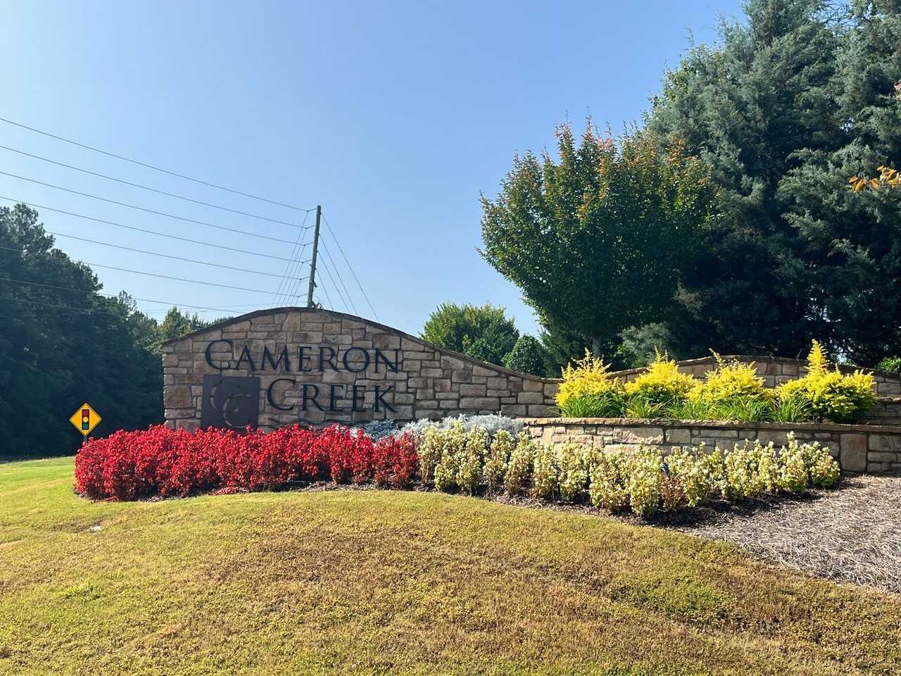 4032 Whittier Ln - Photo 2 of 28