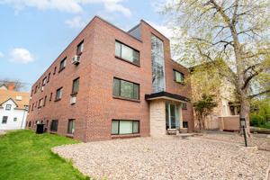 featured image of 1120 N Logan St