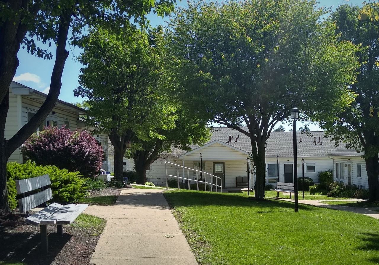 Courtyard Apartments - Photo 2 of 36