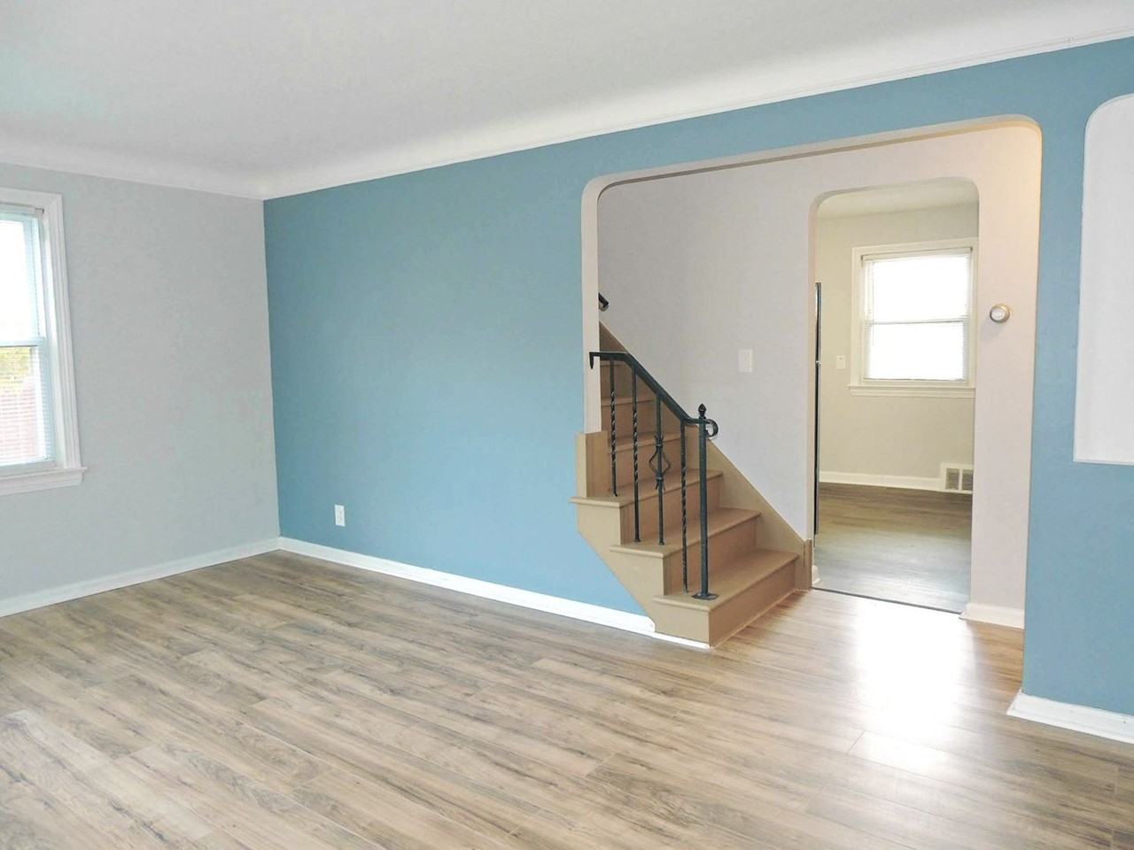 106 Cowles Ave - Photo 3 of 15