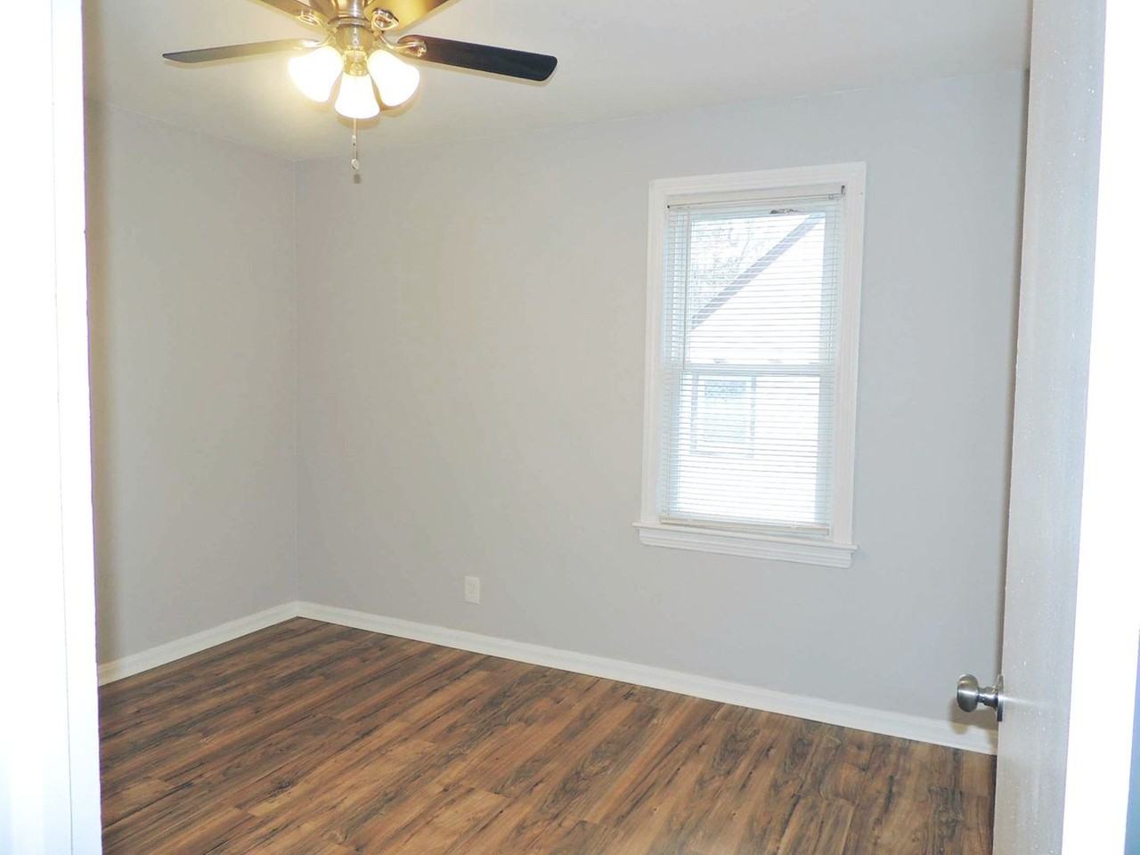 106 Cowles Ave - Photo 2 of 15