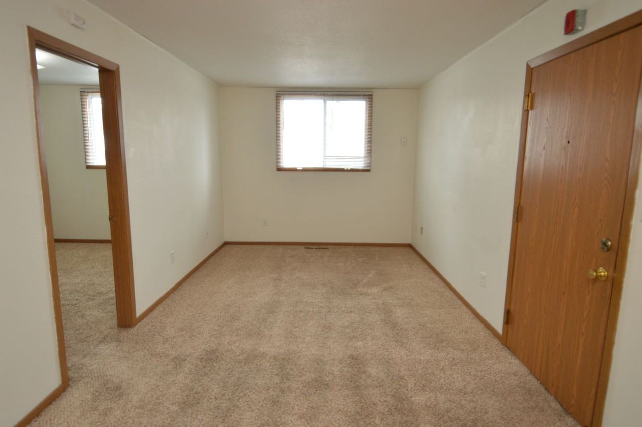 2212-2220 12th Ave N - Photo 5 of 17