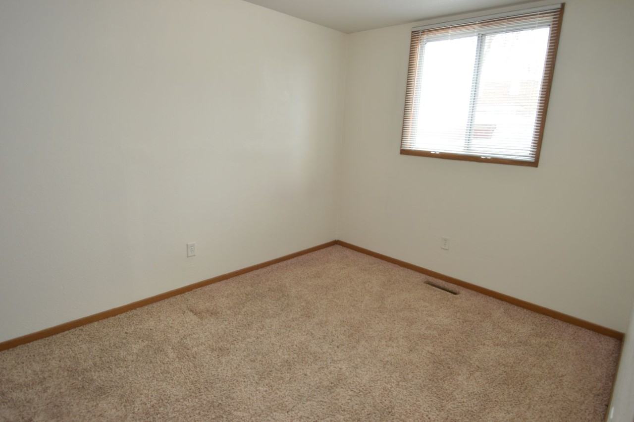 2212-2220 12th Ave N - Photo 7 of 17