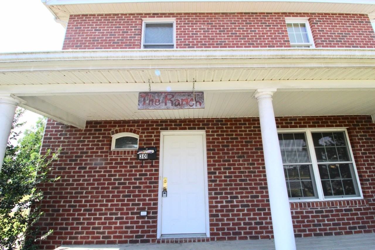 301 West Market Street - OM/OT - Photo 2 of 39