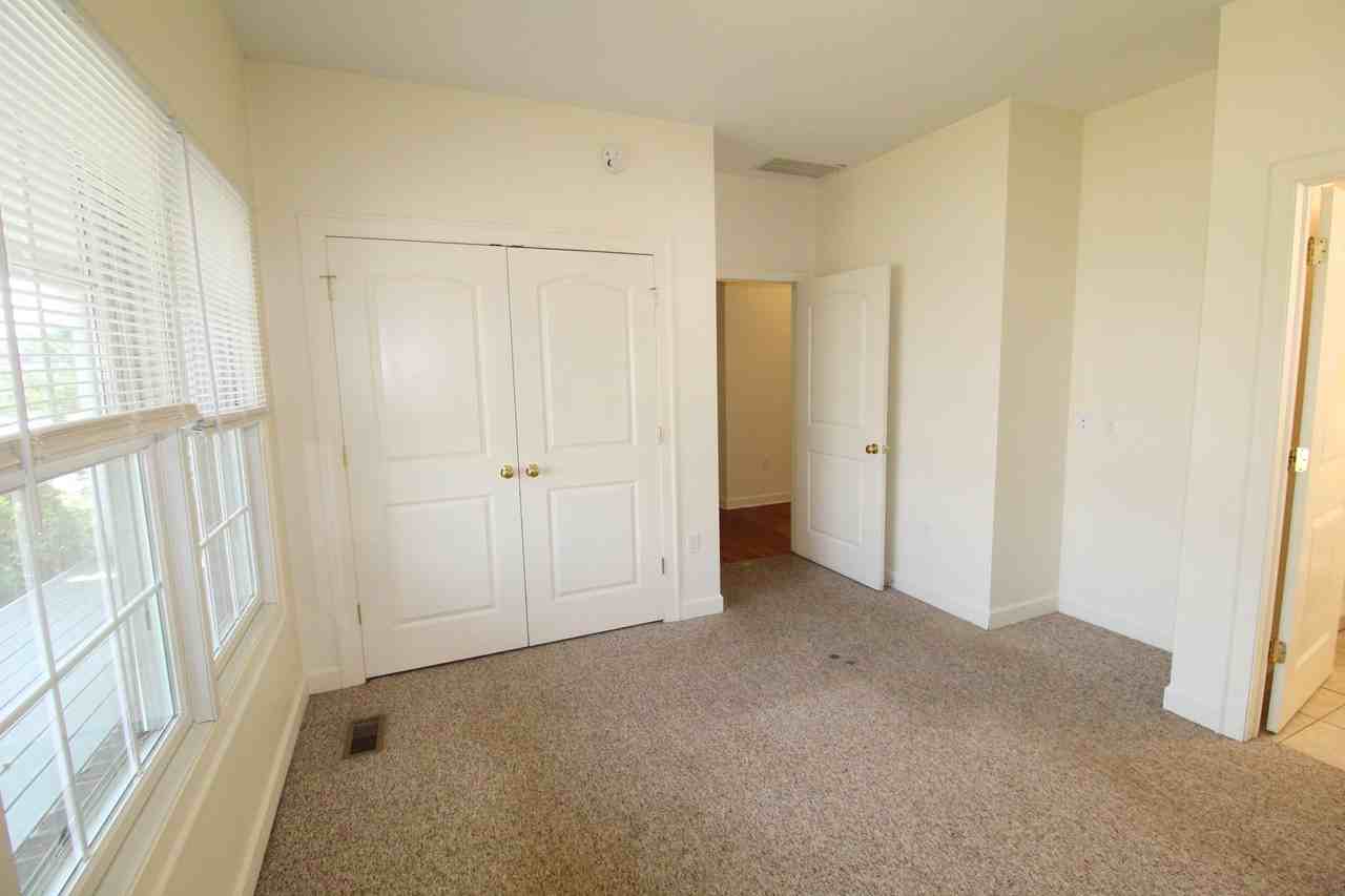 301 West Market Street - OM/OT - Photo 7 of 39