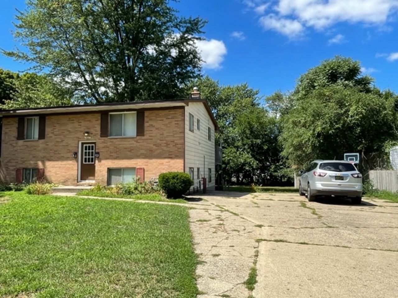 3607 Colby - Photo 2 of 3