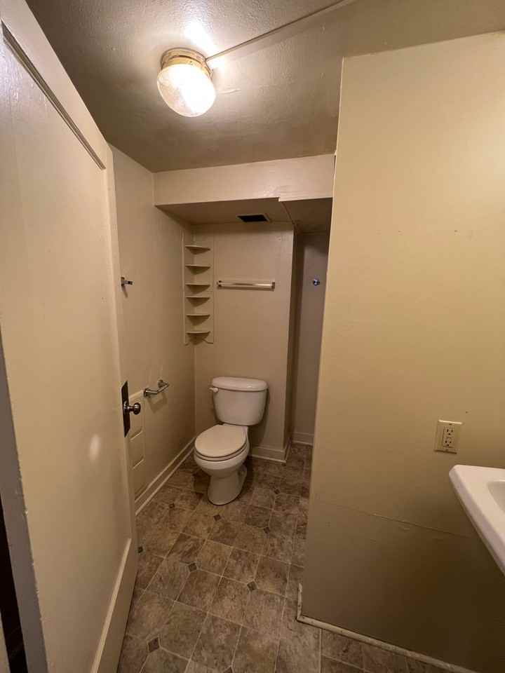 1120 Pine St ##105 - Photo 3 of 5