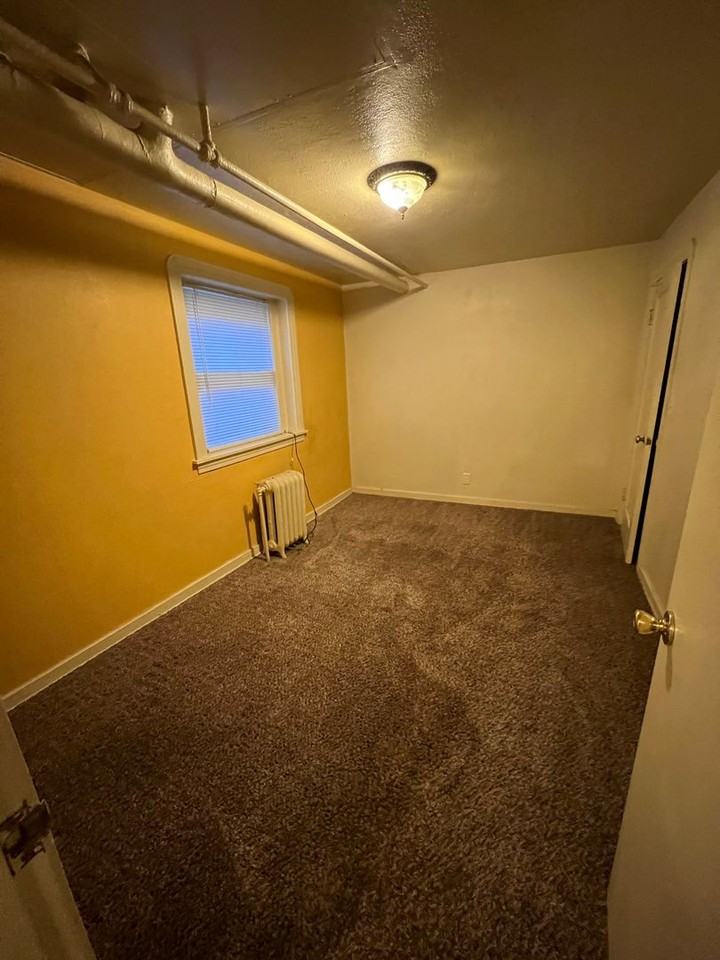 1120 Pine St ##105 - Photo 4 of 5