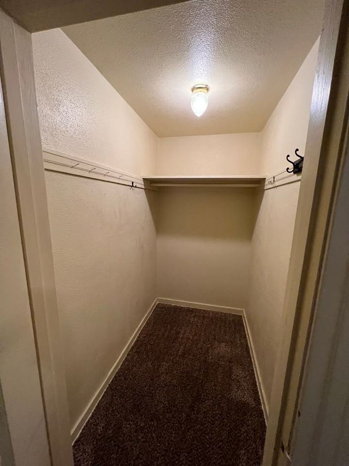 1120 Pine St ##105 - Photo 5 of 5