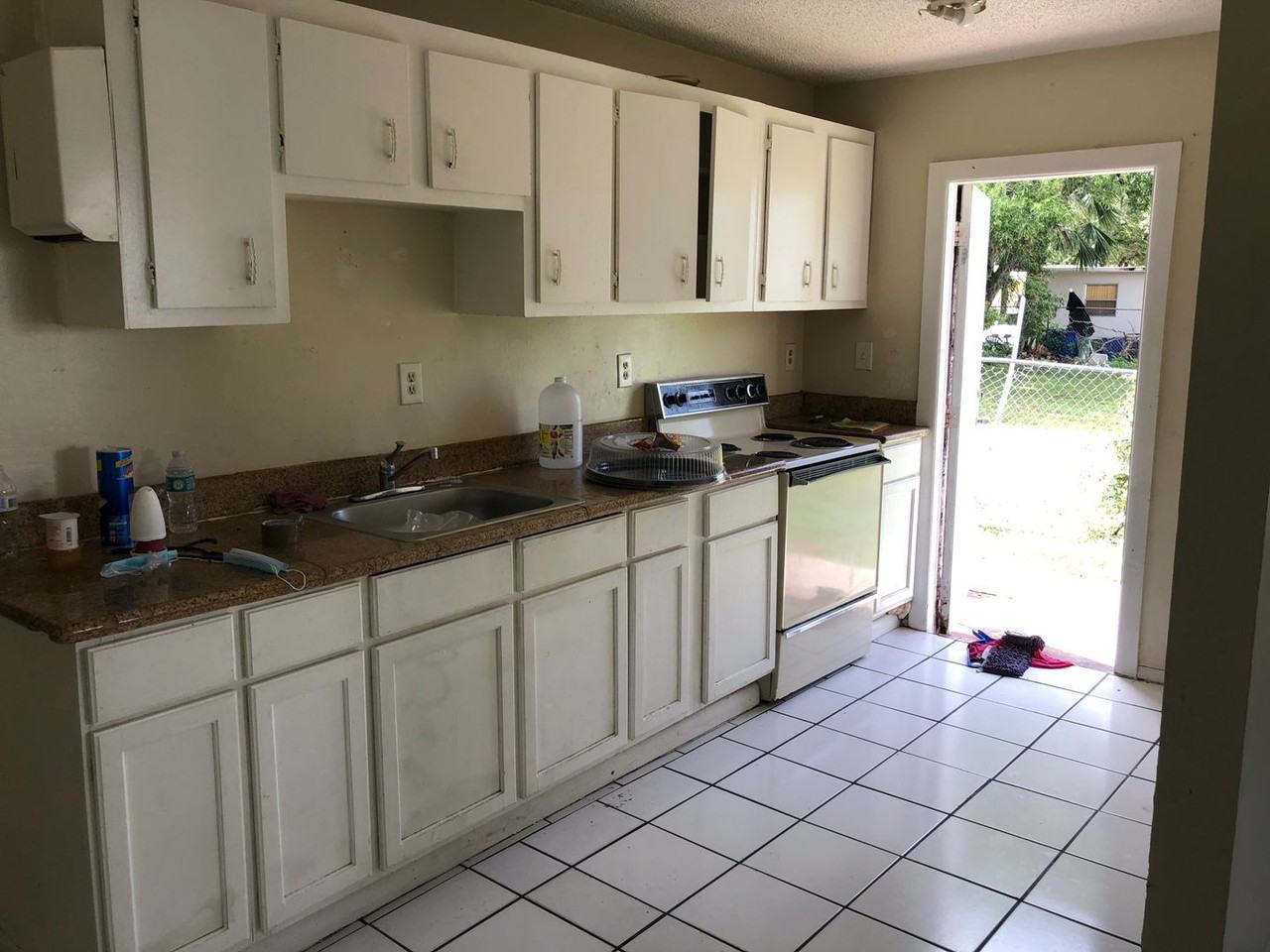 716 Nw 15th Ave - Photo 6 of 14