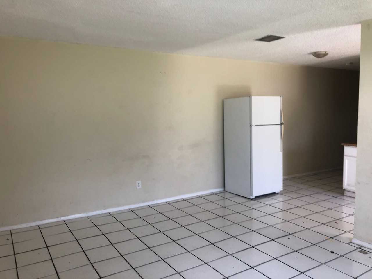 716 Nw 15th Ave - Photo 7 of 14