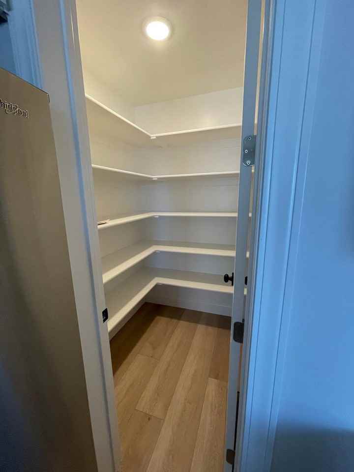 1013 N 1030 W - Photo 4 of 20